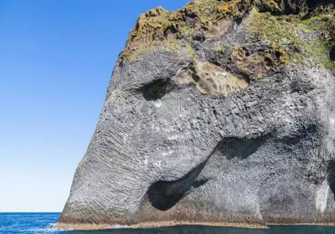 Nádherné přírodní útvary, které vypadají jako zkamenělá zvířata.