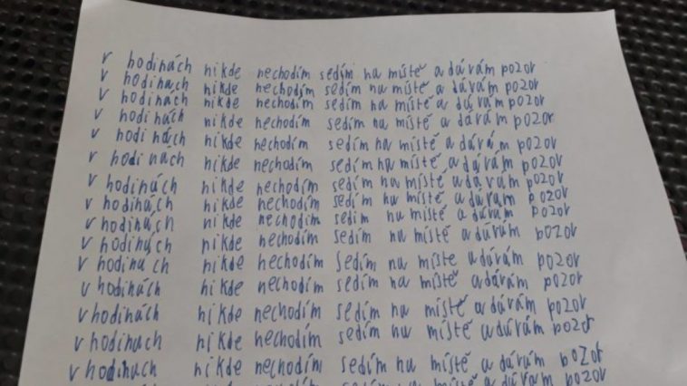 Žák za trest dostat 50x napsat tuto větu. Škola sklidila obrovskou kritiku.