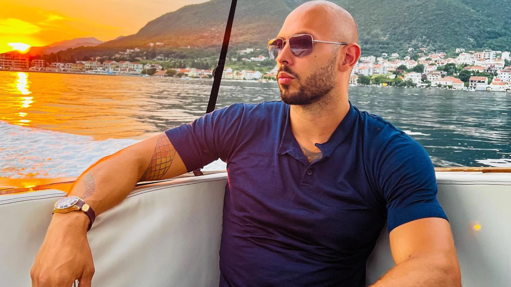 Andrew Tate a jeho toxicita vykázána z internetu. Čím sociální média popudil?