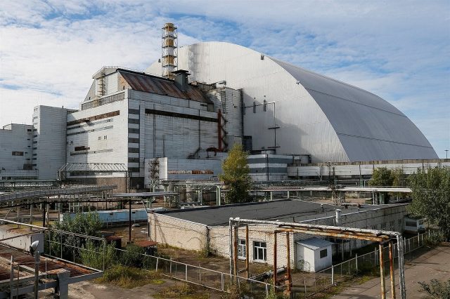 Varování z Ukrajiny. Z Černobylu uniká radiace. Rusové s tím nic nedělají.