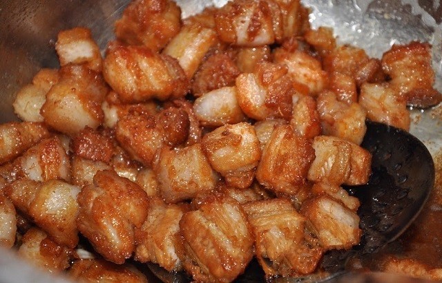 Škvarky a slanina. Škodí opravdu našemu zdraví?