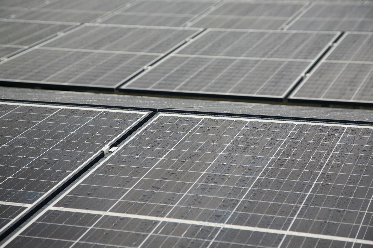 Význam Fotovoltaických Elektráren pro Domácnosti: Cesta k Udržitelné Energetice ze Slunce