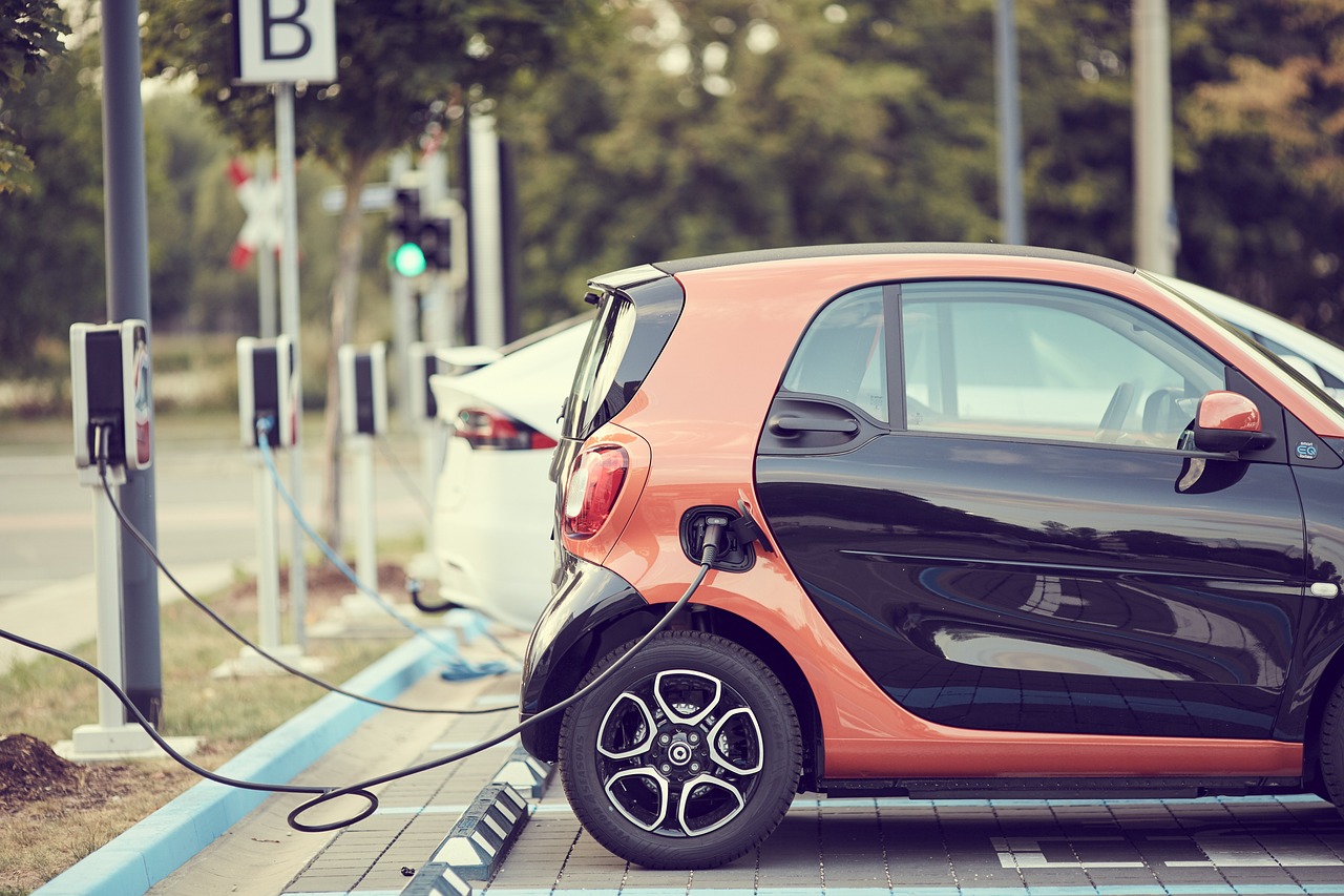 Elektrická auta v Česku: Budoucnost, nebo slepá ulička?